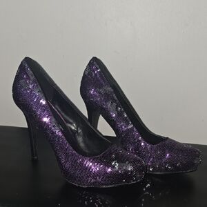 Report Purple Sequins Heels Size 7.5 Beautiful!  7 1/2